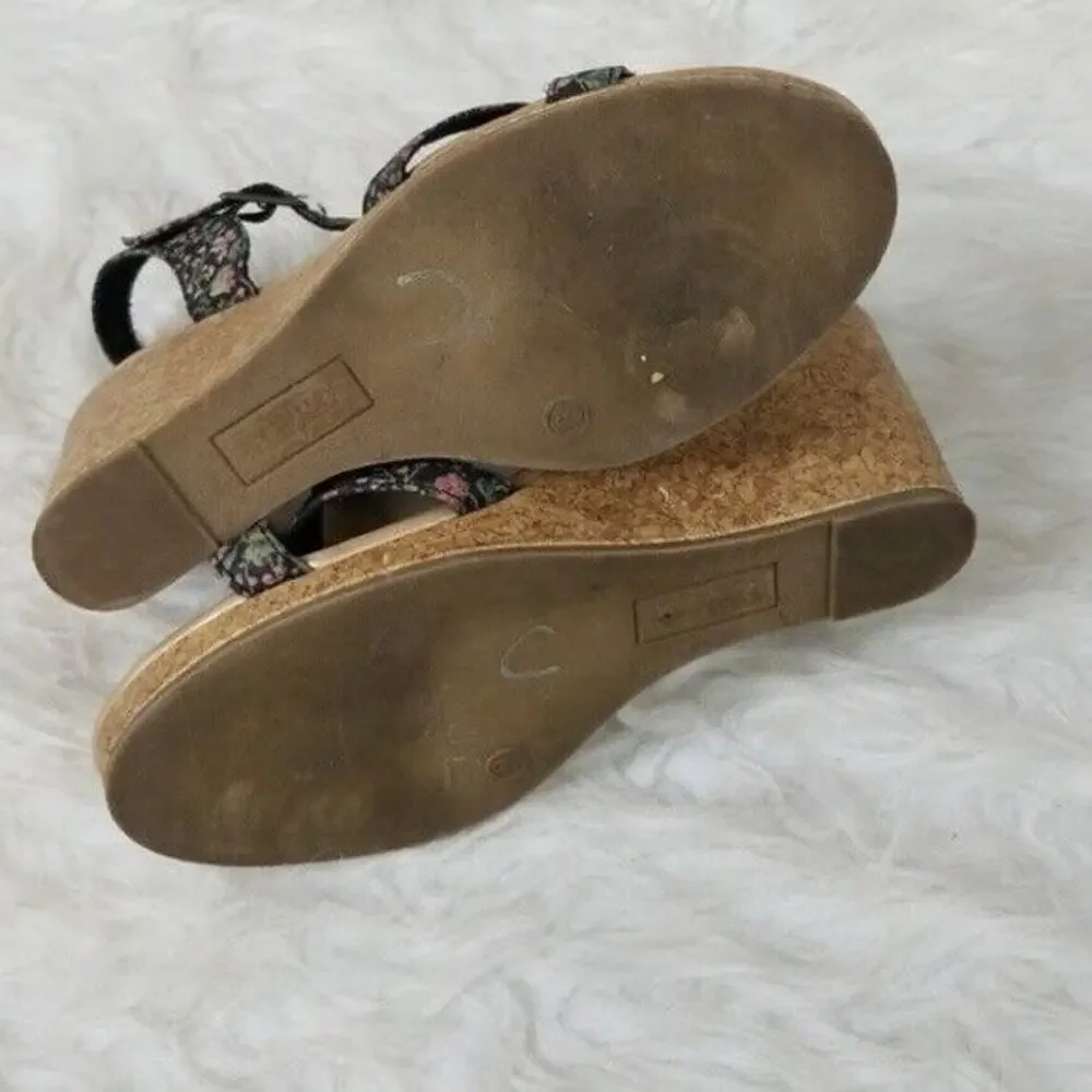 Seychelles Black Floral Print Fabric T-Strap Wedge Sandals Women's 9